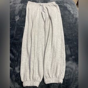grey sweatpants